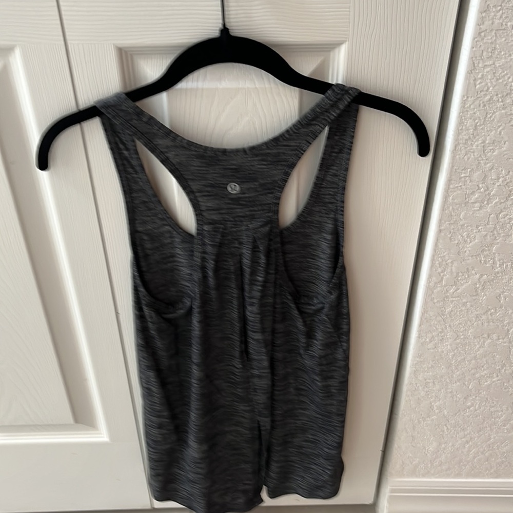 Lululemon women’s Tank Top tie back - Picture 4 of 9